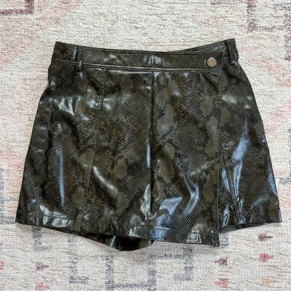 ZARA FAUX SNAKE SKIN MIN SKIRT
